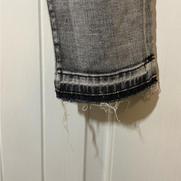 Fidelity Mid Rise Stevie Crop - Picture 4 of 9